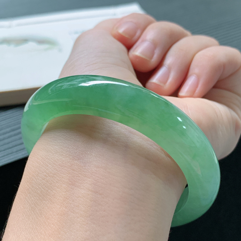 Bracciale in giadeite, giada c - Lighting recensione e prezzo