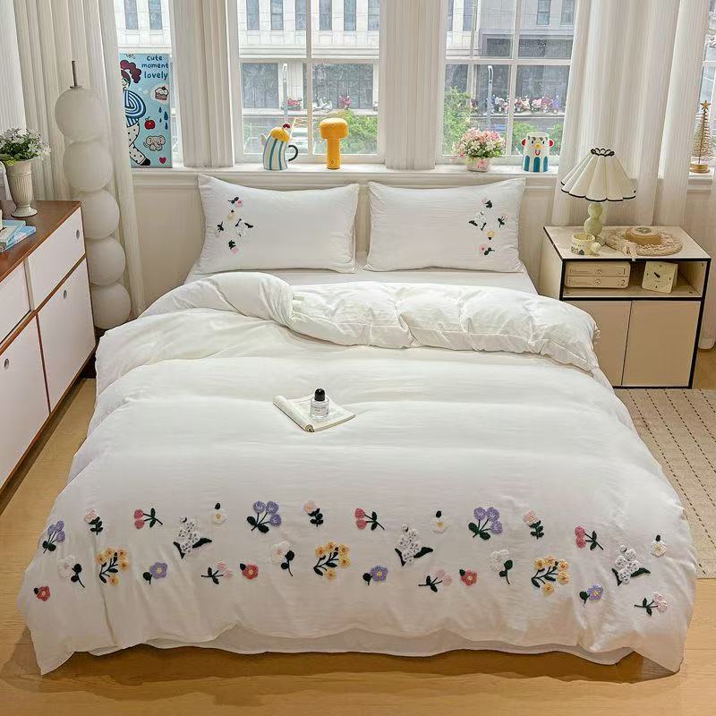 Copripiumino con ricamo florea - Aesthetic Floral Duvet Cover recensione e prezzo